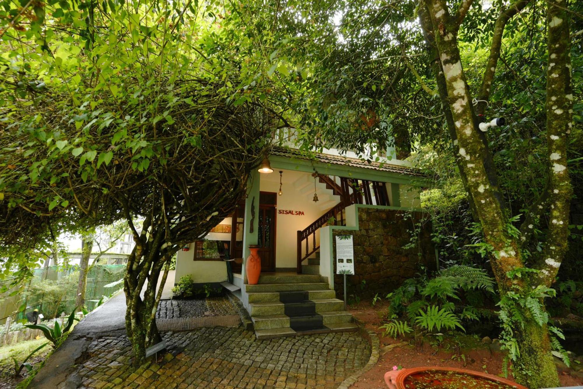 Blackberry Hills Munnar Nature Resort & Spa Экстерьер фото